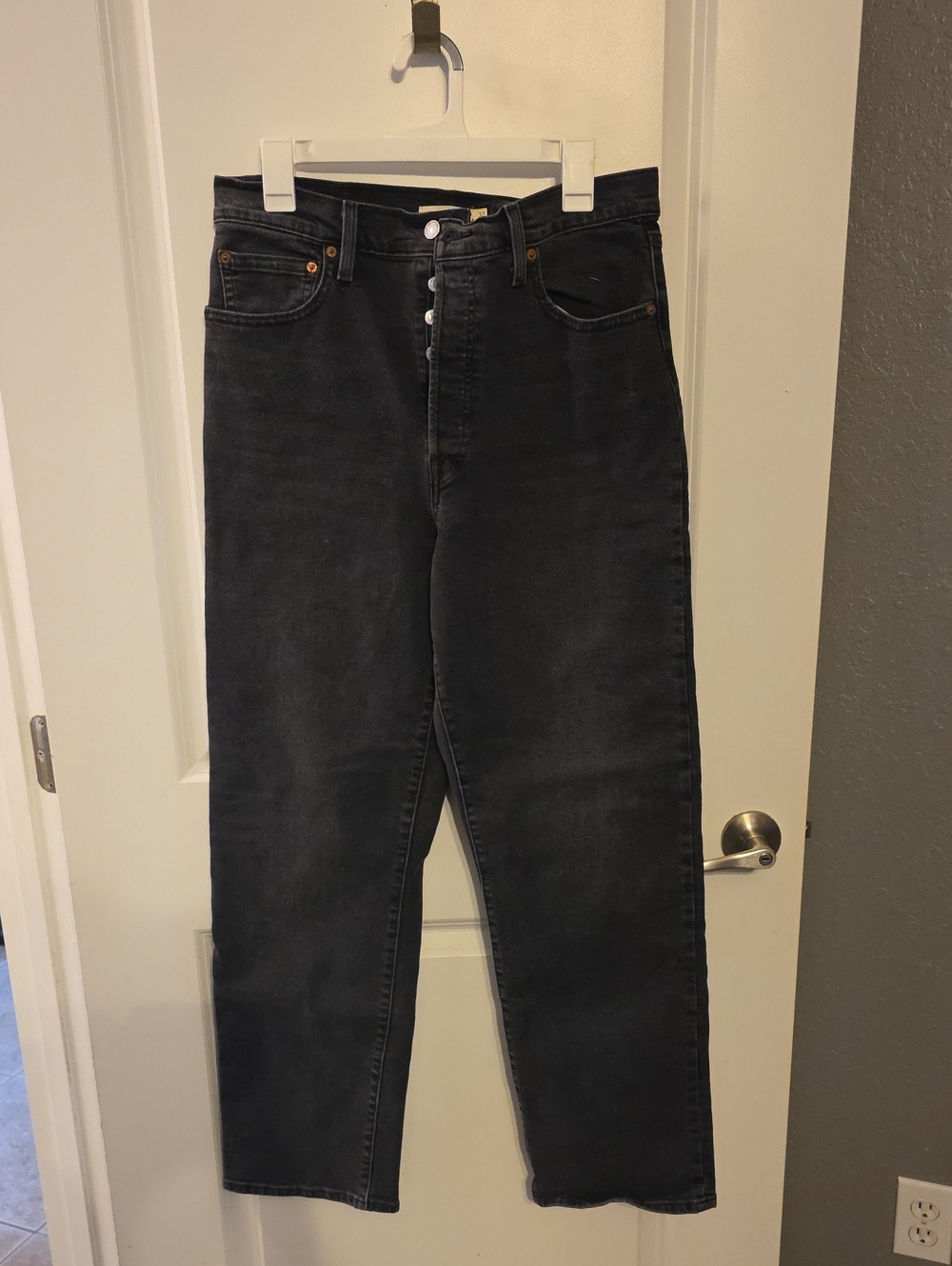 Womens Levi High-Rise Black Jeans Ribcage Straight Size 32